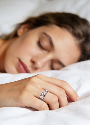 White Cloud smart ring – view 10