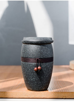 Black Porcelain Tea Infuser Mug with Lid – Modern Chinese Kung Fu Teacup