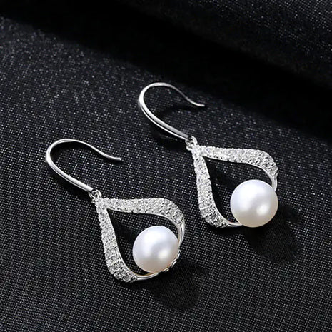 Water Drop Pearl Earrings (New Design)
