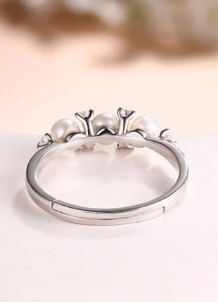 Fashionable Adjustable Pearl Ring in 925 Silver