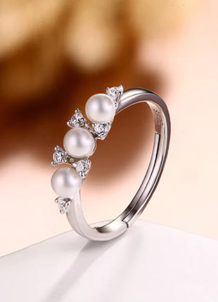 Fashionable Adjustable Pearl Ring in 925 Silver