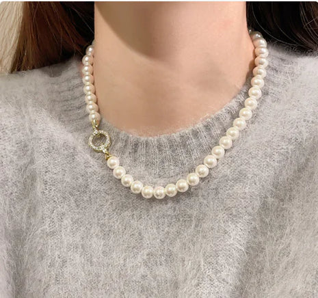 Pearl Clasp Choker